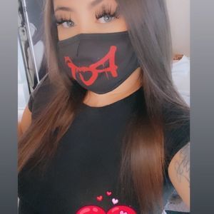 Meet your Posher, Nessa